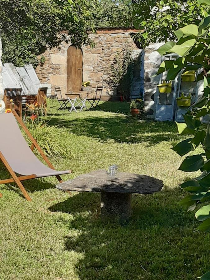 Chez Mialaret Bed & Breakfast Tourniac Bagian luar foto